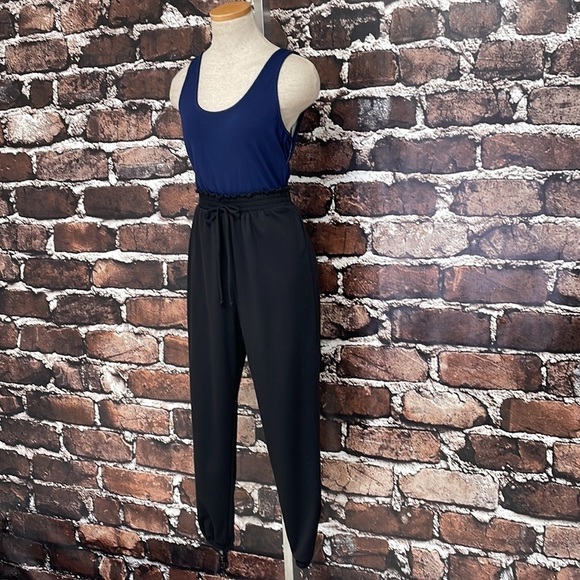 The Vanity Room Jumpsuit Sleeveless NWT Blue Black Size Small - Picture 6 of 14
